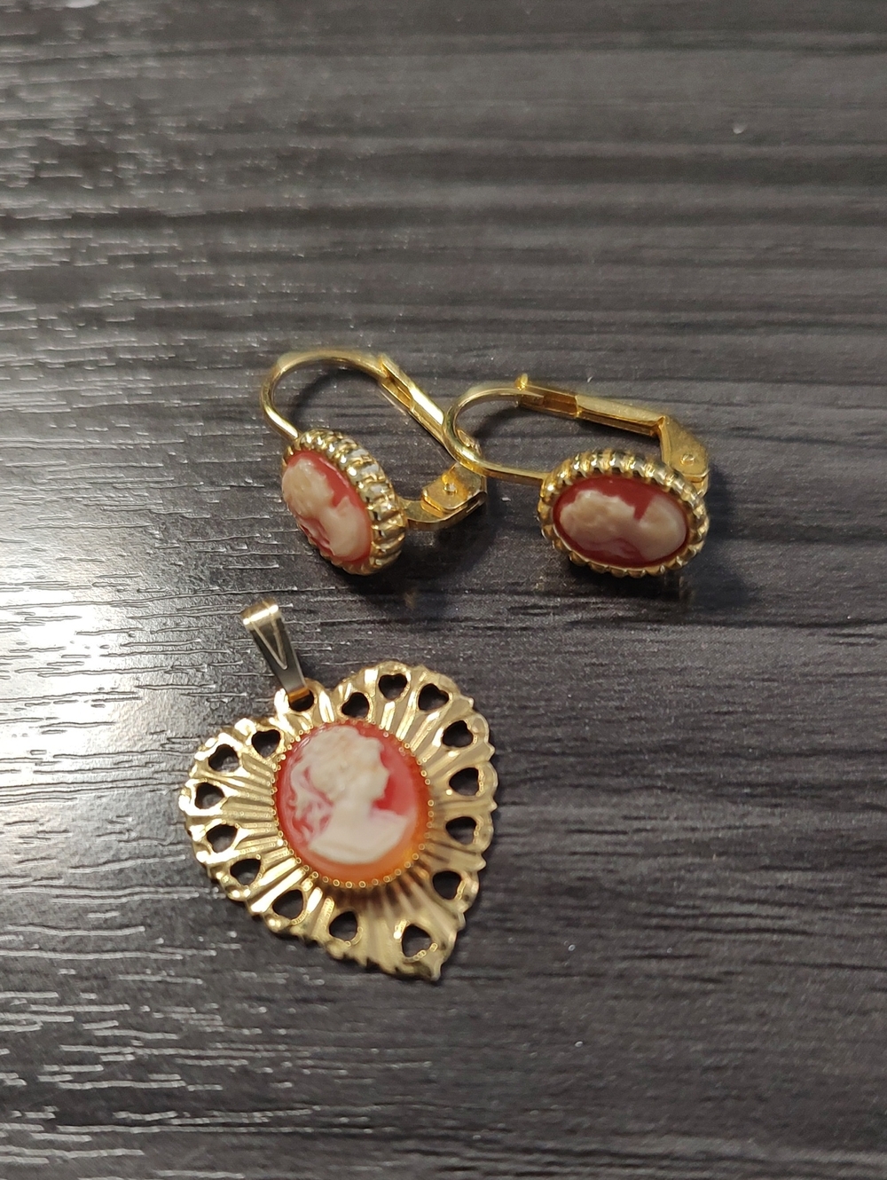 FIRST OFFER! Gold-Tone Coral Cameo Heart Pendant and Earrings Set